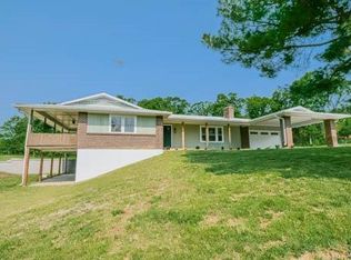 737 N Hwy W, Elsberry, MO 63343