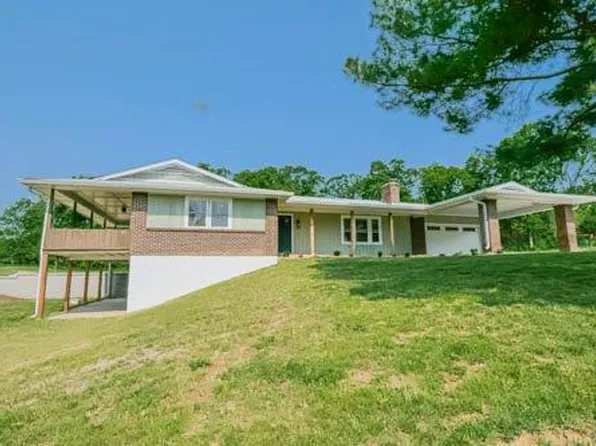 737 N Hwy W, Elsberry, MO 63343