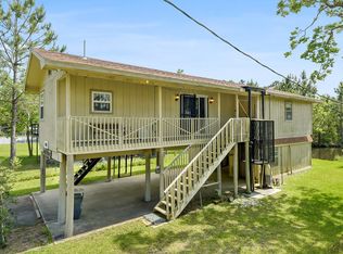 10087 River Dr, Bay Saint Louis, MS 39520