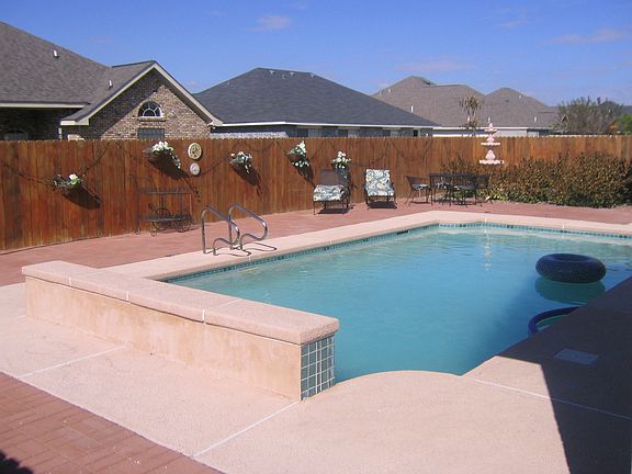 Pool View 2