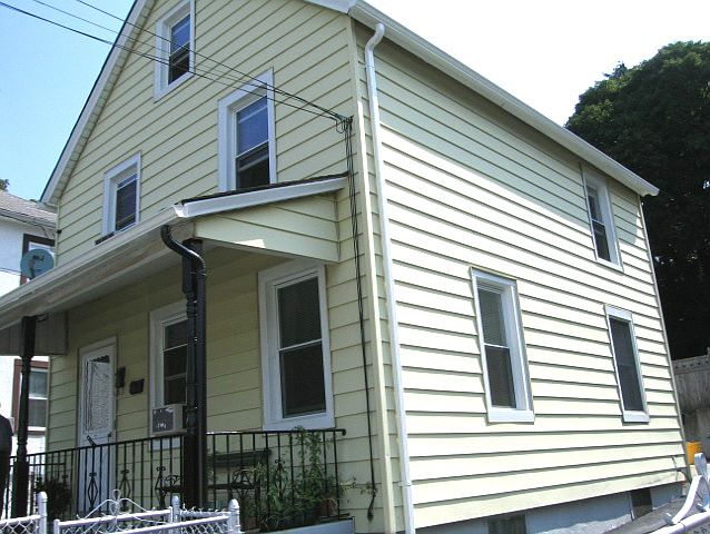 1st image of 27 Irving Ct APT 1