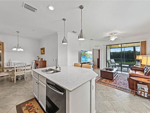 4th image of 9572 Trevi Ct #5038