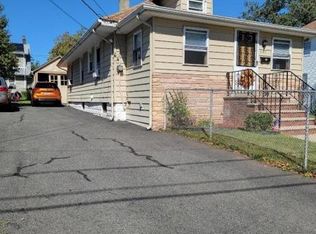 809 Nicholas Pl, Rahway, NJ 07065