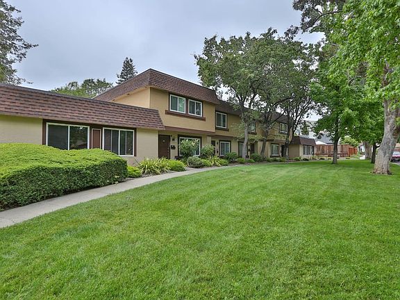 2nd image of 3223 Parkhaven Dr