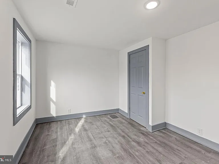 780 White Hall Rd — Photo 15