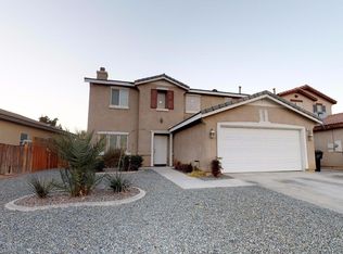 15078 Salamander Ln, Victorville, CA 92394