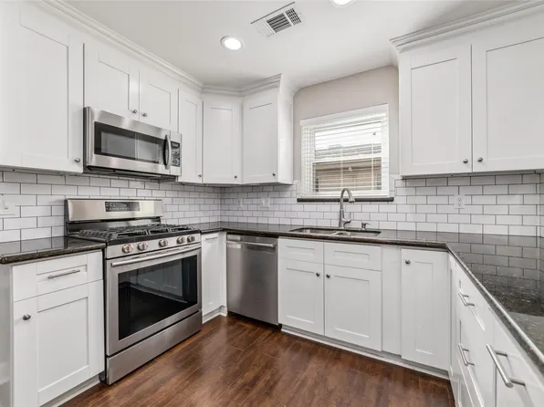 5731 Cheltenham Dr, Houston, TX 77096