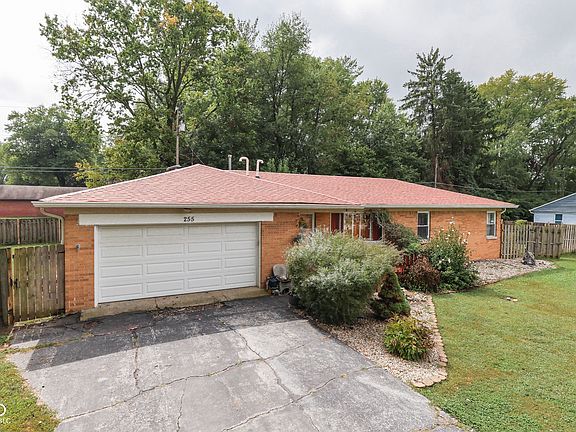 3rd image of 255 E Roberts Rd