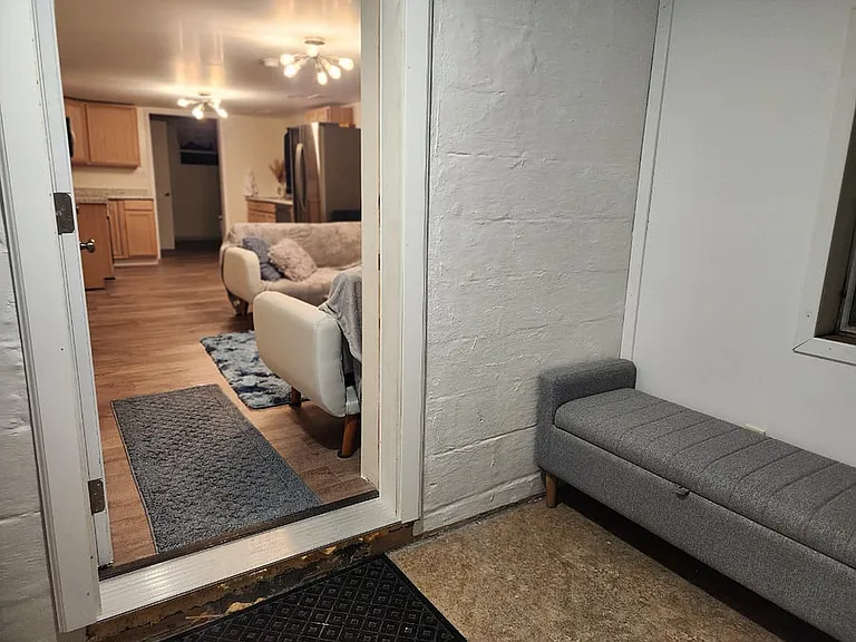 109 Curtis Ave — Photo 16