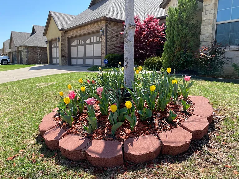 17409 Melville Ln — Photo 2