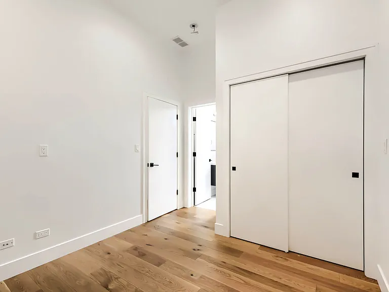 6740 N Sheridan Rd #2N — Photo 13