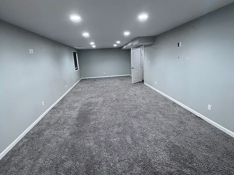 607 Hayfield St — Photo 26