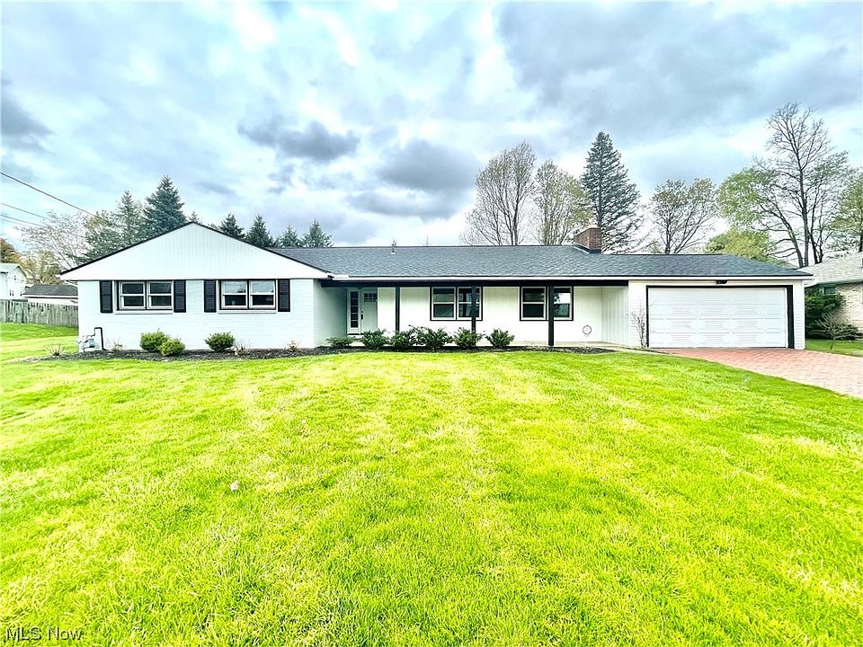 1st image of 3073 Thunderbird Dr