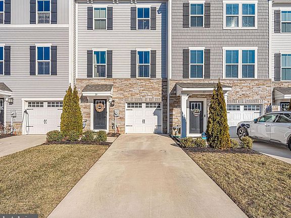 2nd image of 20 Kohlmyer Dr