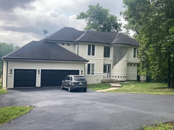 3215 E Buried Oak Dr, Crete, IL 60417