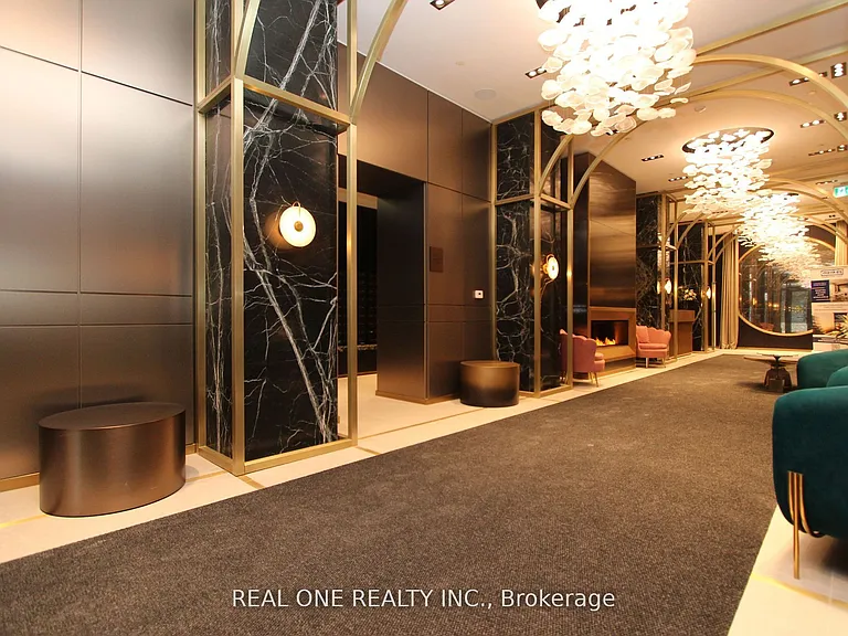 771 Yonge St #1006 — Photo 1