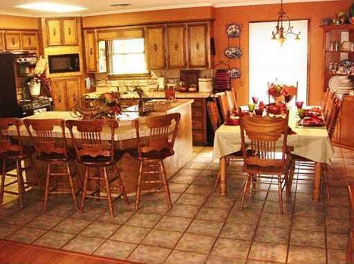 4th image of 108 Villa Dr