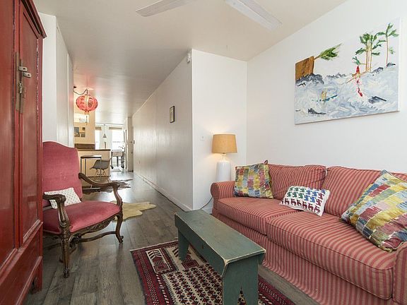 2nd image of 618 E 9th St APT 4E