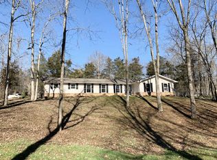 229 Castaway Dr, Kingsport, TN 37663