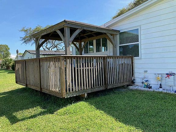 5th image of 2229 Las Fuentes Dr