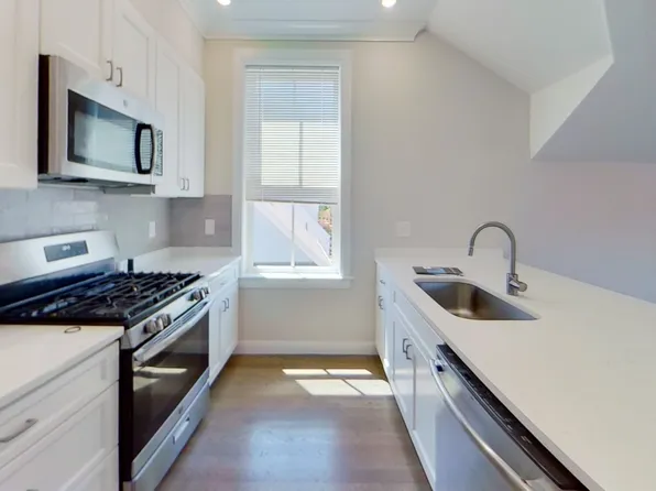 77 Linden St #4L, Allston, MA 02134