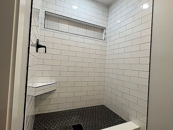 3rd image of 3613 SE 34th Ct