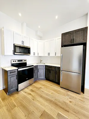 Rented by Brooklyn Property Group LLC | media 11