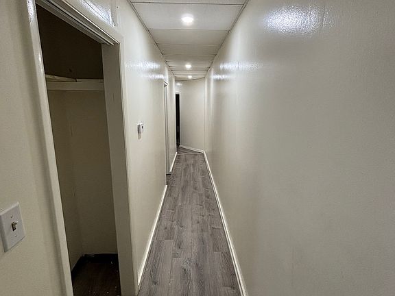 2nd image of 100-106 E Bennett St #1