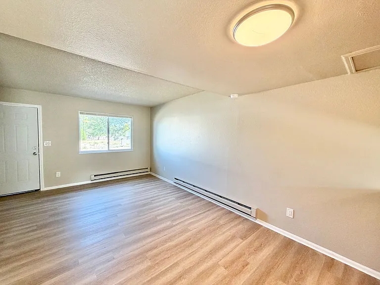 8187 Castle Royal Dr. — Photo 12