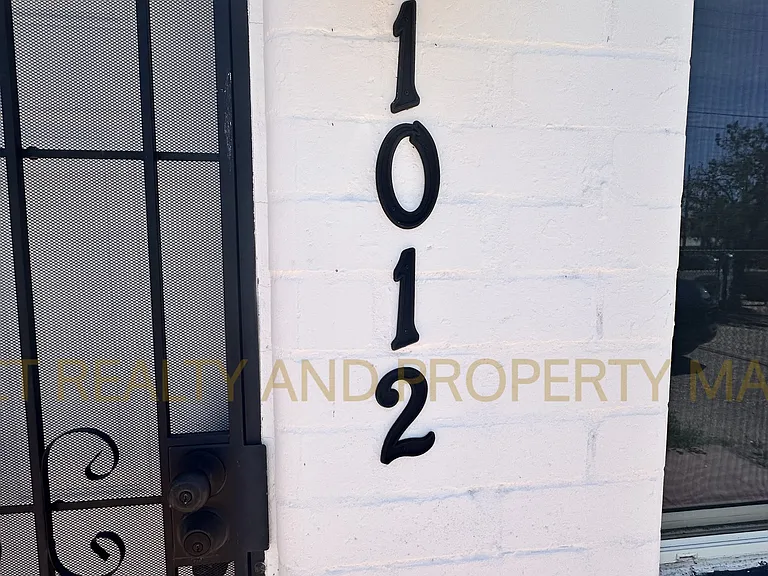 1012 N Grande Ave #1 — Photo 3