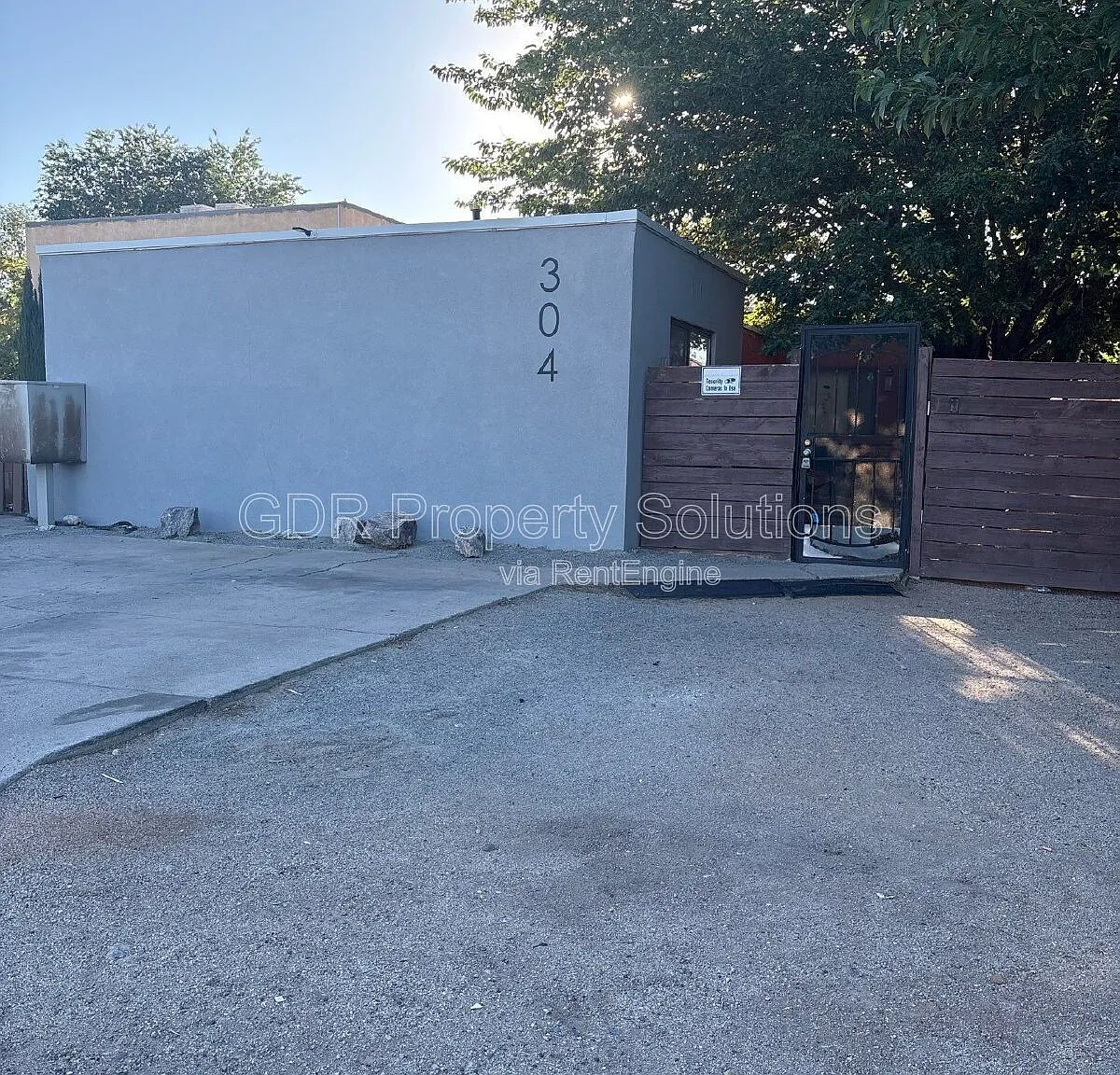 1 bed, 1.0 bath, 800 sqft, $825 — Photo 1
