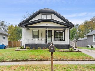 2613 S 6th St, Rockford, IL 61109
