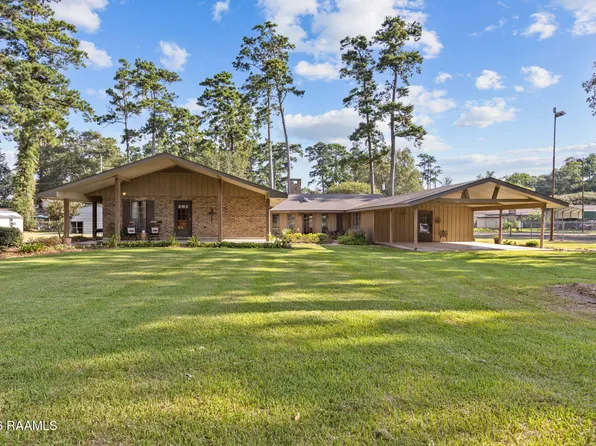 314 Whispering Pines Ln, Eunice, LA 70535