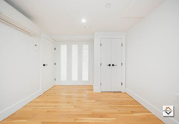 3rd image of 61 Ten Eyck St APT 2L