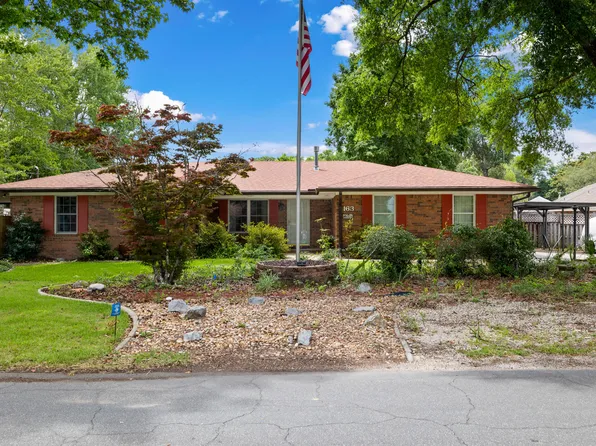 163 Edge Ave, Valparaiso, FL 32580