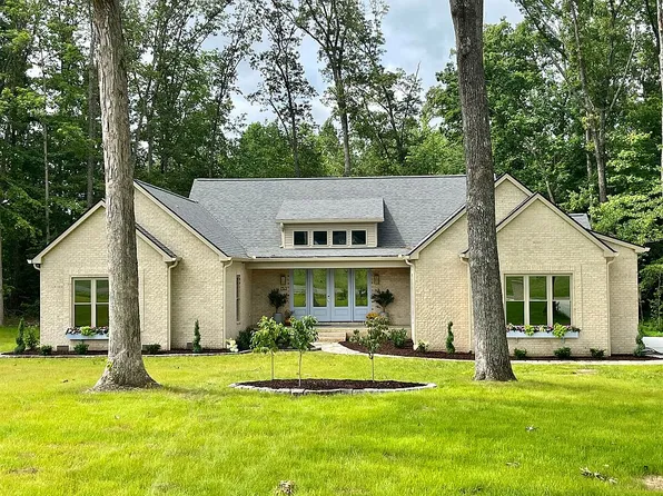 753 Vintage Dr, Baxter, TN 38544