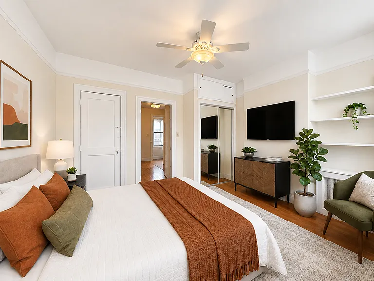 1865 Madison St #3R — Photo 6
