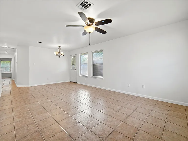 2304 Smith Branch Blvd #B — Photo 5