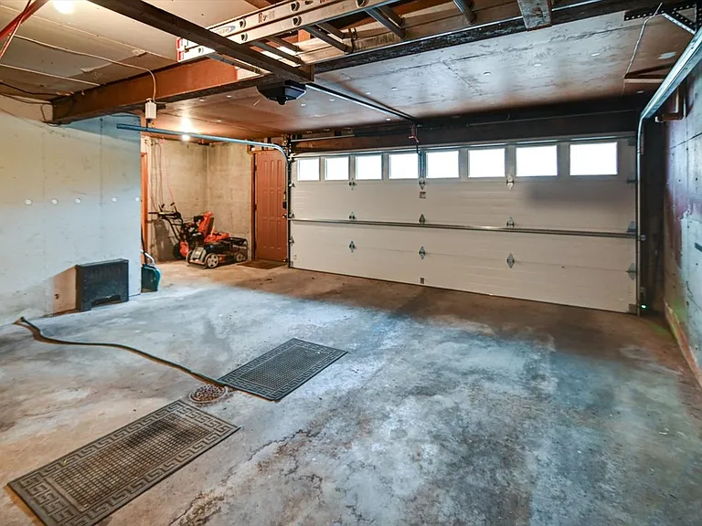 4746 Lafayette Dr — Photo 63