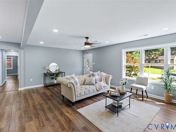 4th image of 4830 Darlene St