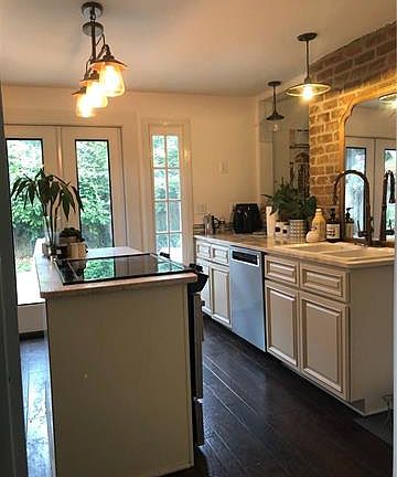 5th image of 2860 Maurepas St