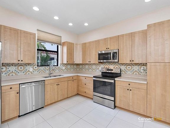 2nd image of 20914 NW 1st Dr