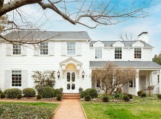 702 Woodland Dr, Greensboro, NC 27408