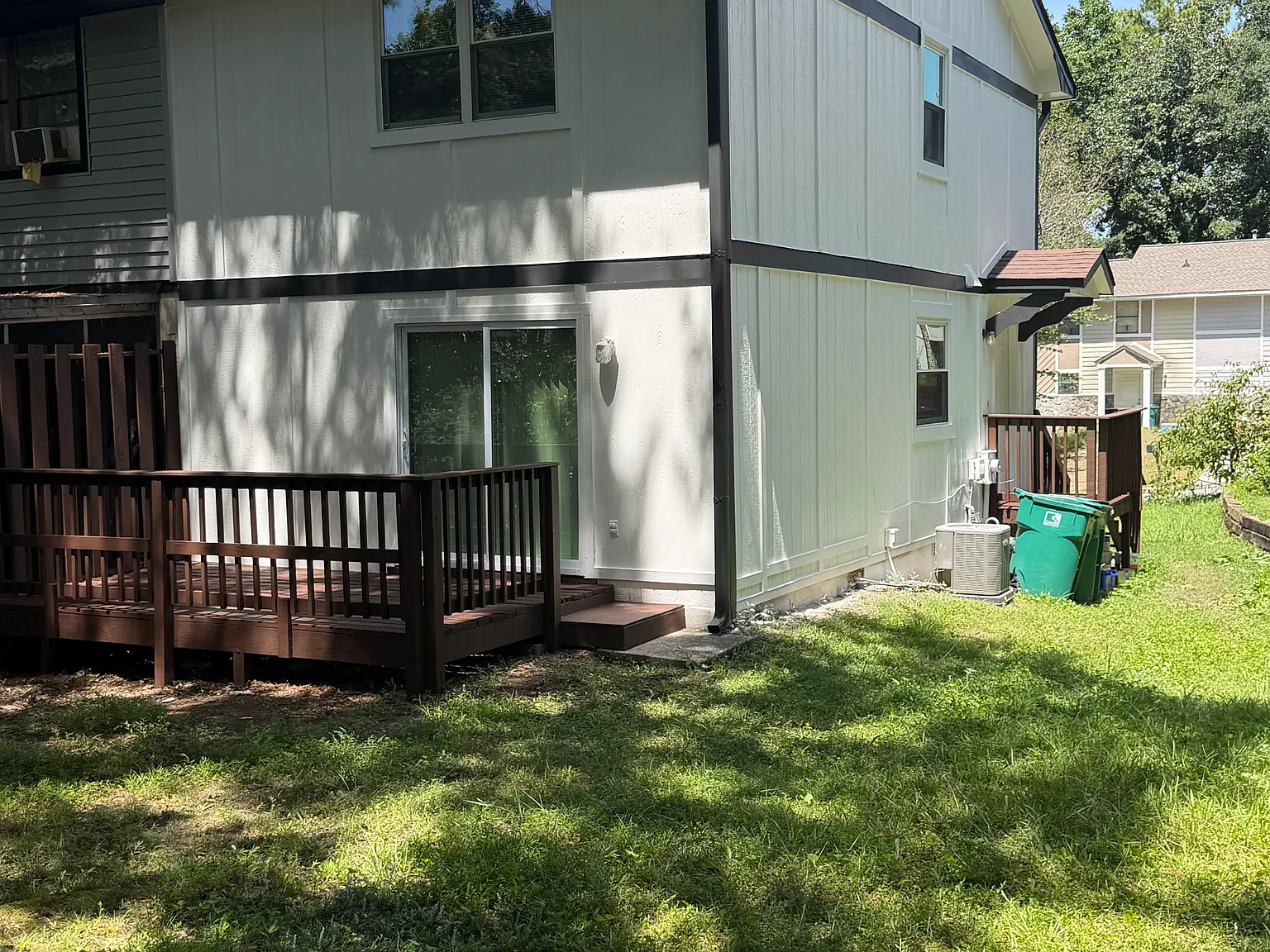 2 bed, 1.5 bath, 1100 sqft, $1,550 — Photo 3