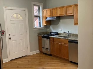 894 Green Bay Rd #894B-05, Highland Park, IL 60035