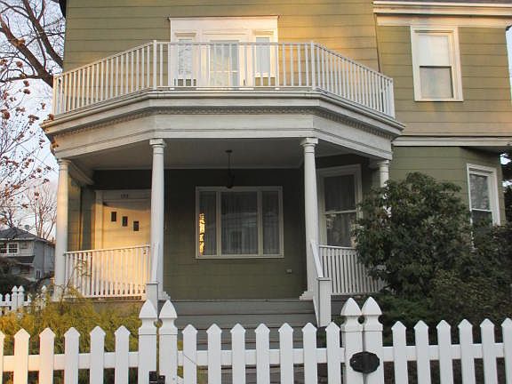 2nd image of 133 Tysen St