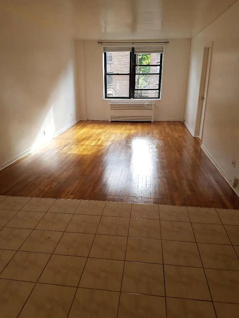 2 bed, 1000 sqft, $2,500 — Photo 2