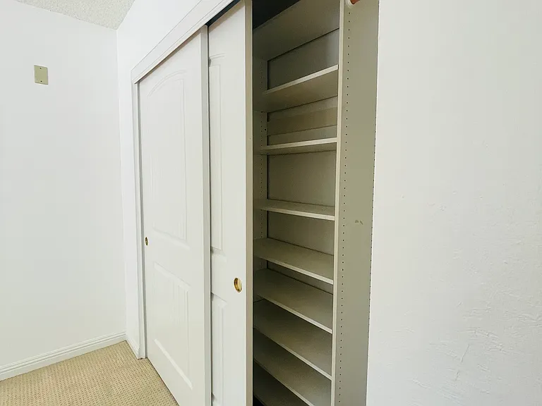 1150 Stafford Dr — Photo 26