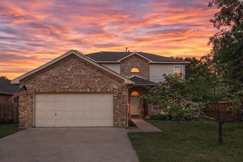 1st image of 3817 Kirby Dr
