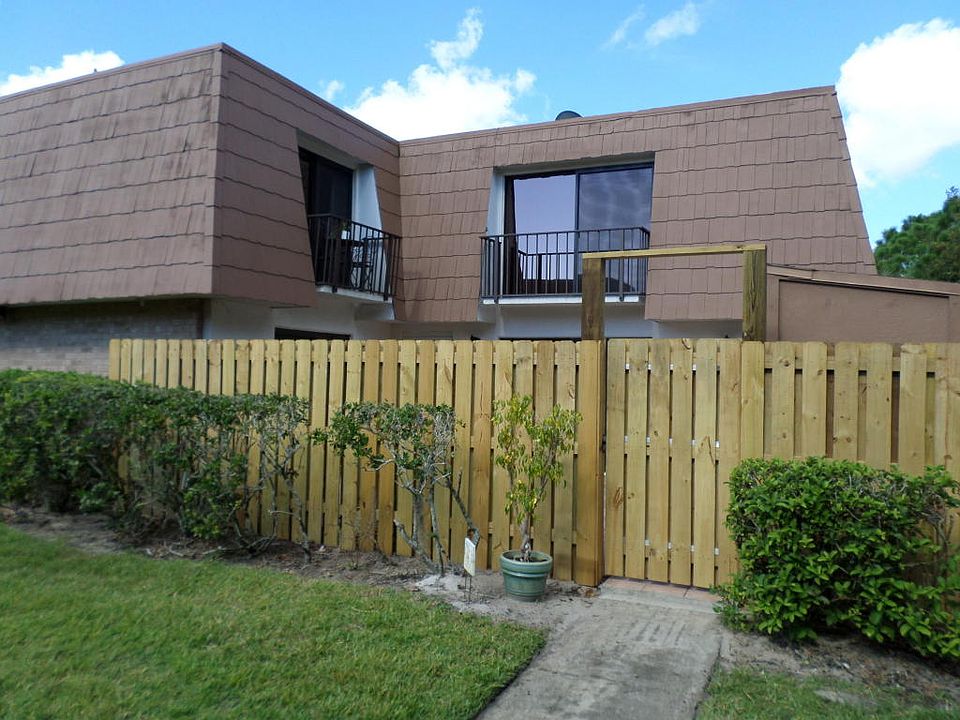 1st image of 5896 SE Riverboat Dr #335